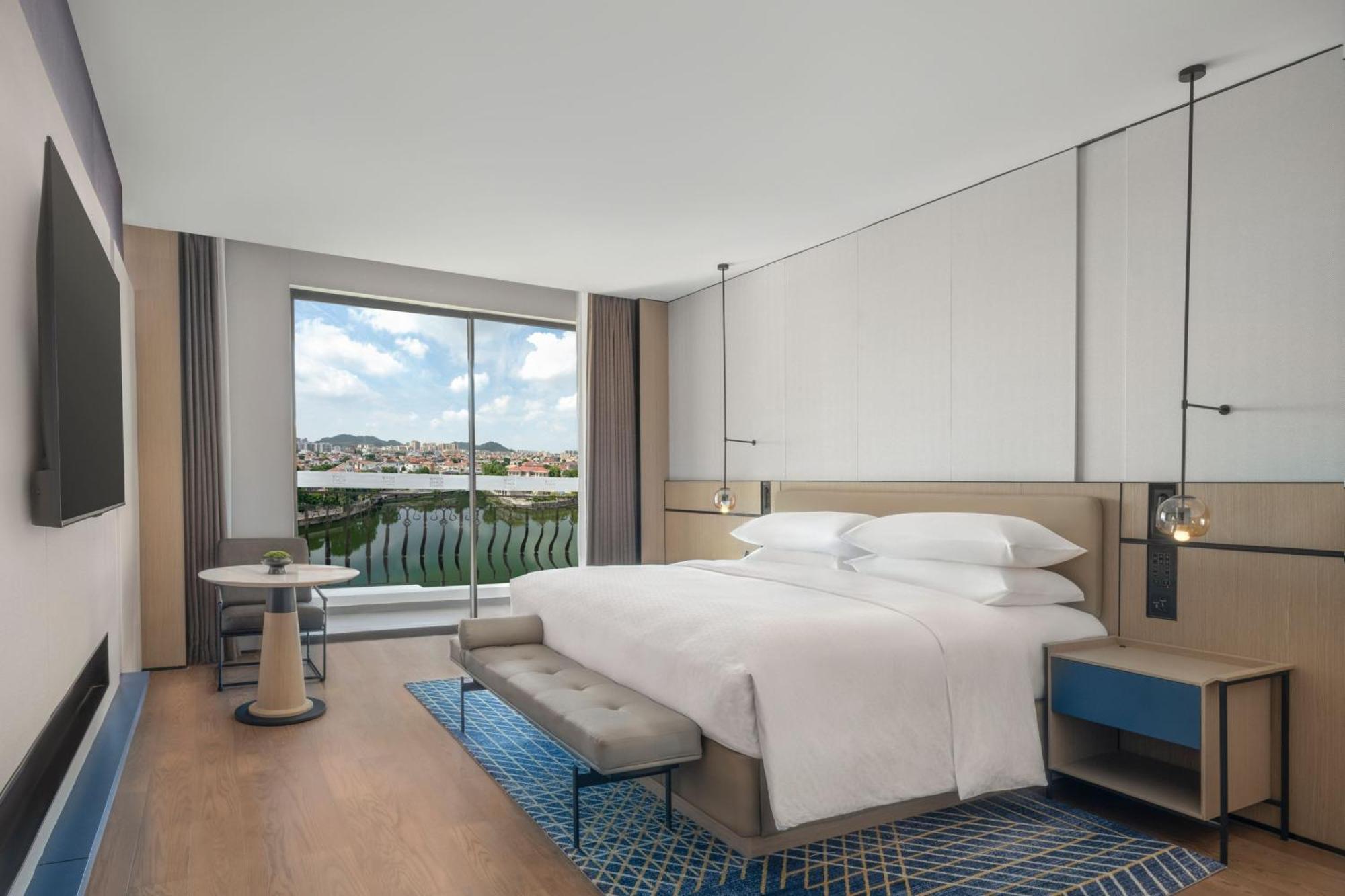 Four Points By Sheraton Yangjiang City Center Exterior foto